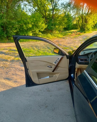 BMW Seria 5 cena 17700 przebieg: 295000, rok produkcji 2005 z Głogów małe 92